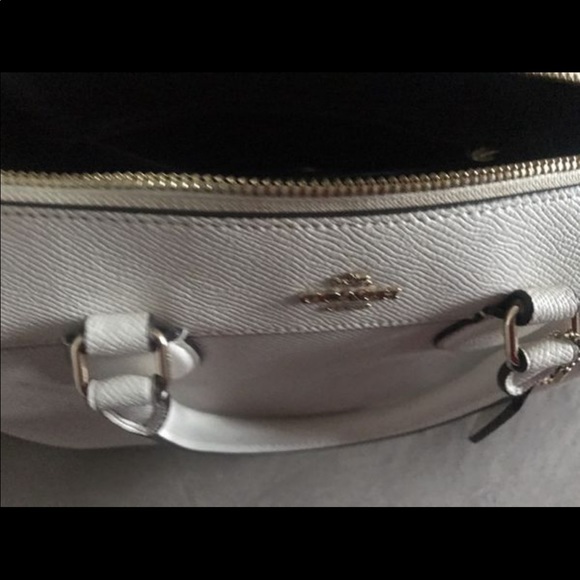 Purse - Picture 3 of 5